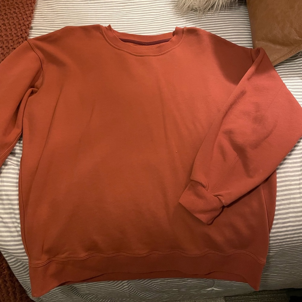 Lululemon oversized crew